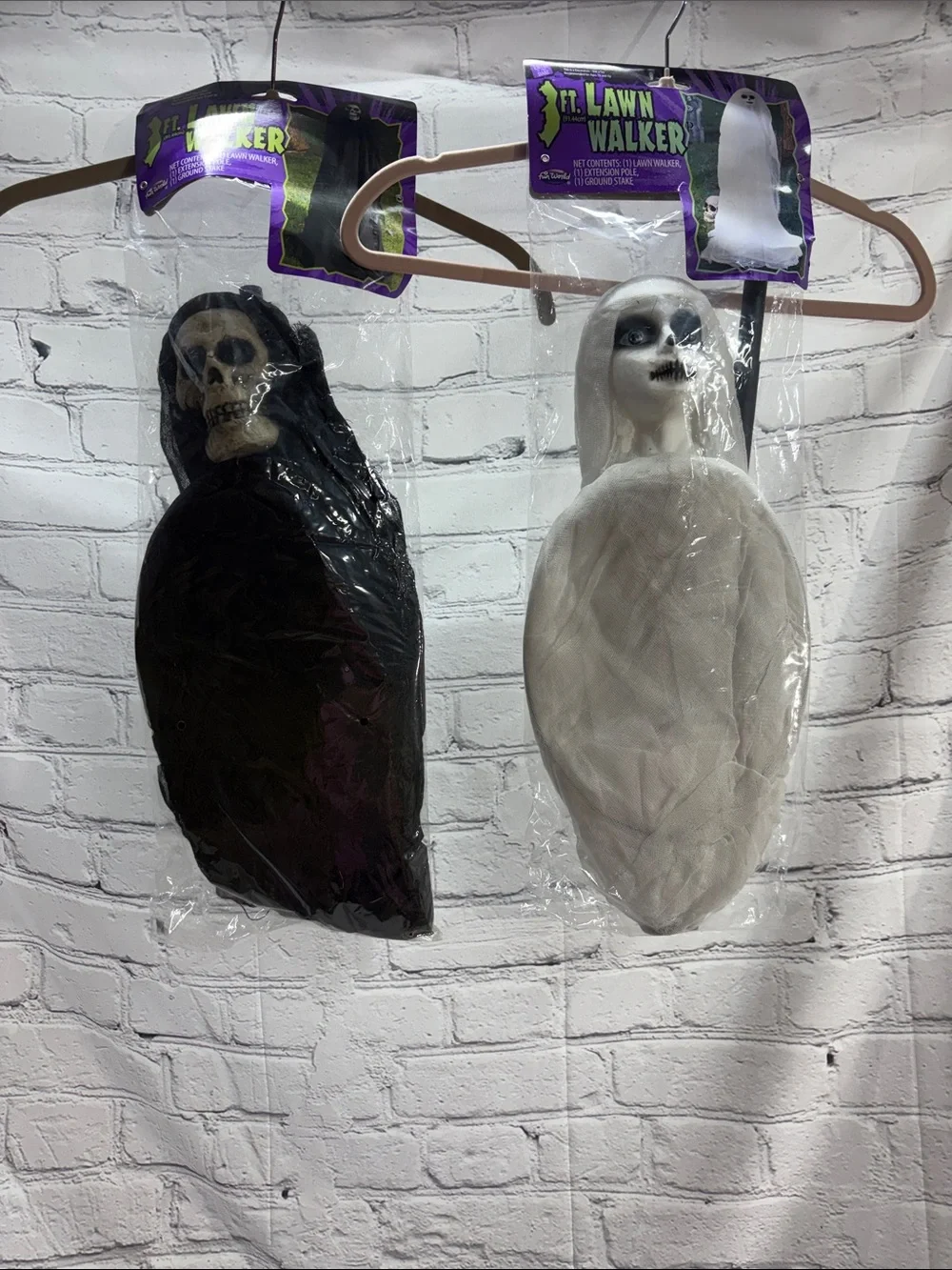 Halloween Lawn Walker Ghost Decor - Black and White